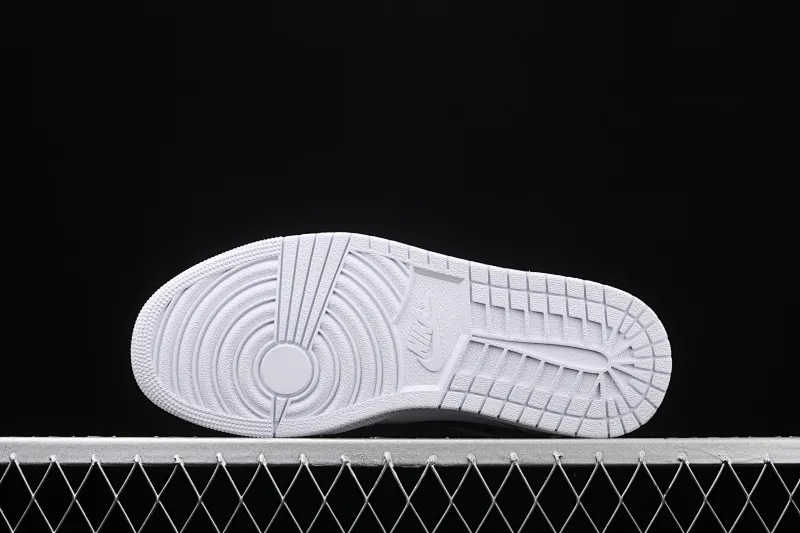 All categories Air Jordan Jordan series basketball shoes Air Jordan 1 Low New version Air Jordan 1 Low AJ1 Joe 1 low top leather cultural and leisure sports sneakers 553558-114